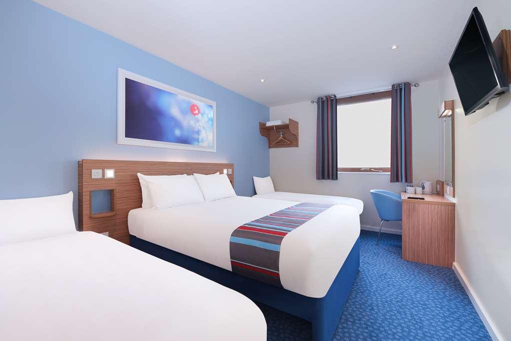 Travelodge London Wimbledon Morden Morden  Δωμάτιο φωτογραφία