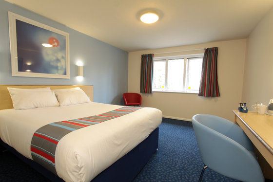 Travelodge London Wimbledon Morden Morden  Δωμάτιο φωτογραφία